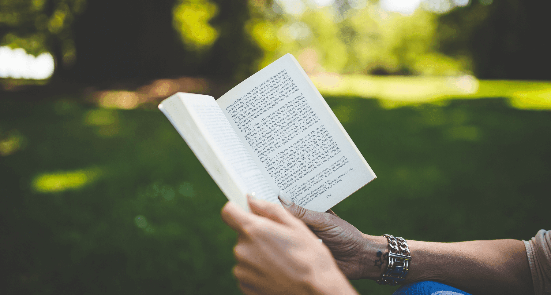 7 Must-Read Customer Service Books for 2024 7 Must-Read Customer Service Books for 2024