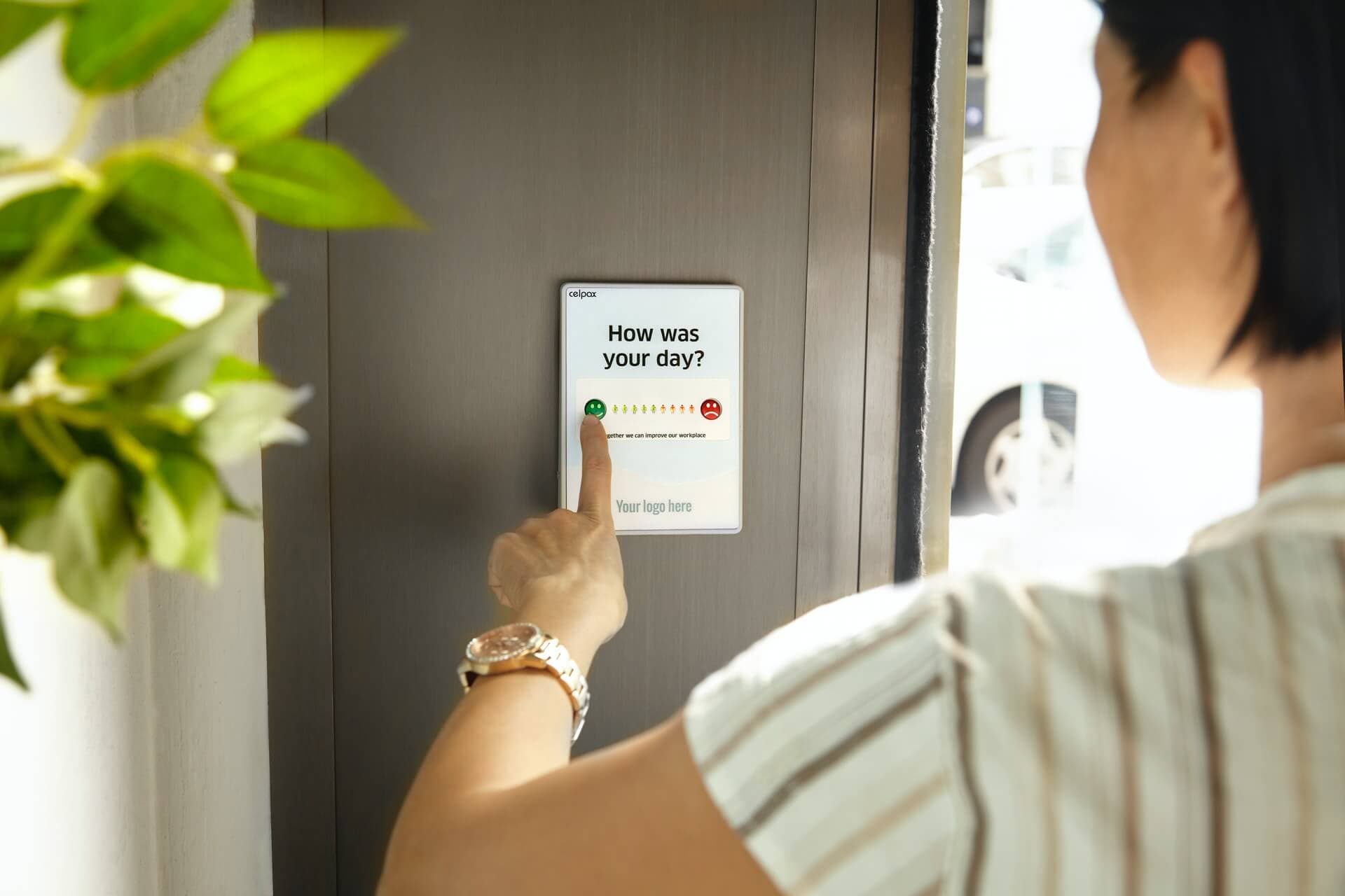 Smiley Terminal: How to Use It to Gain Customer Insights Onsite Smiley Terminal: How to Use It to Gain Customer Insights Onsite